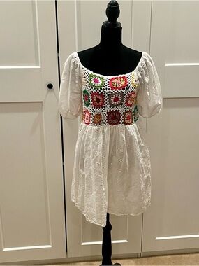 ILLA ILLA Lightweight White Cotton Dress with Colorful Crocheted Bodice size S/M